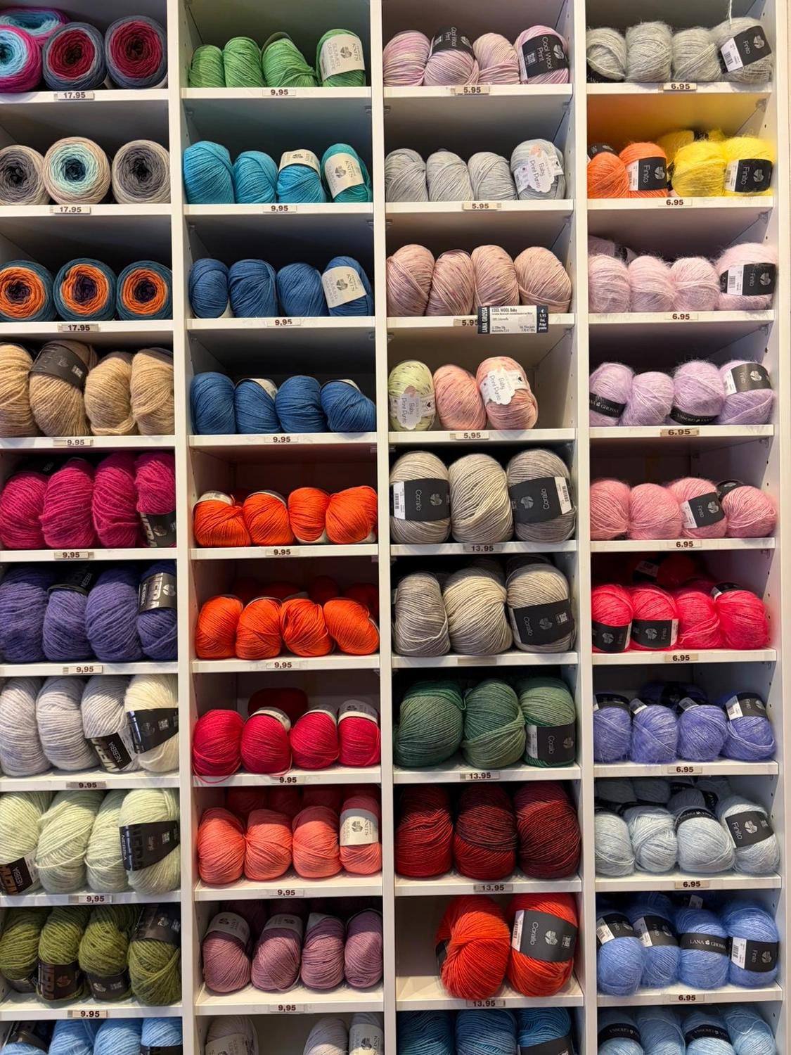 Mode & Handarbeitsdiele - Wolle, Kunsthandwerk, Mode und Accessoires - Wolle